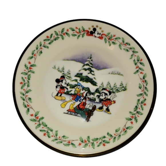NEW 2pcs Lenox Holiday Disney Mickey Mouse Christmas Disney 2pc salad pl… - Picture 3 of 11
